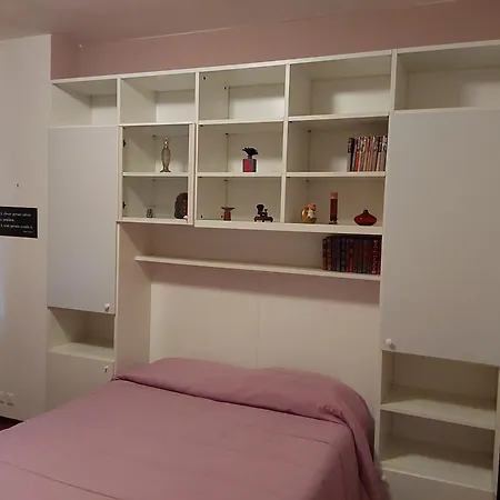 Affittacamere La Casa Di Enrico 3*